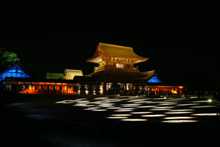 夏の国宝瑞龍寺　夜と祈りと大福市