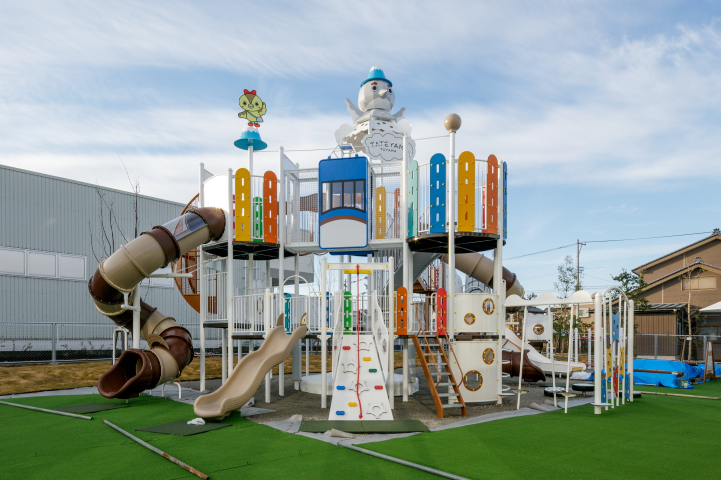 アカリエ屋外遊具オープン！