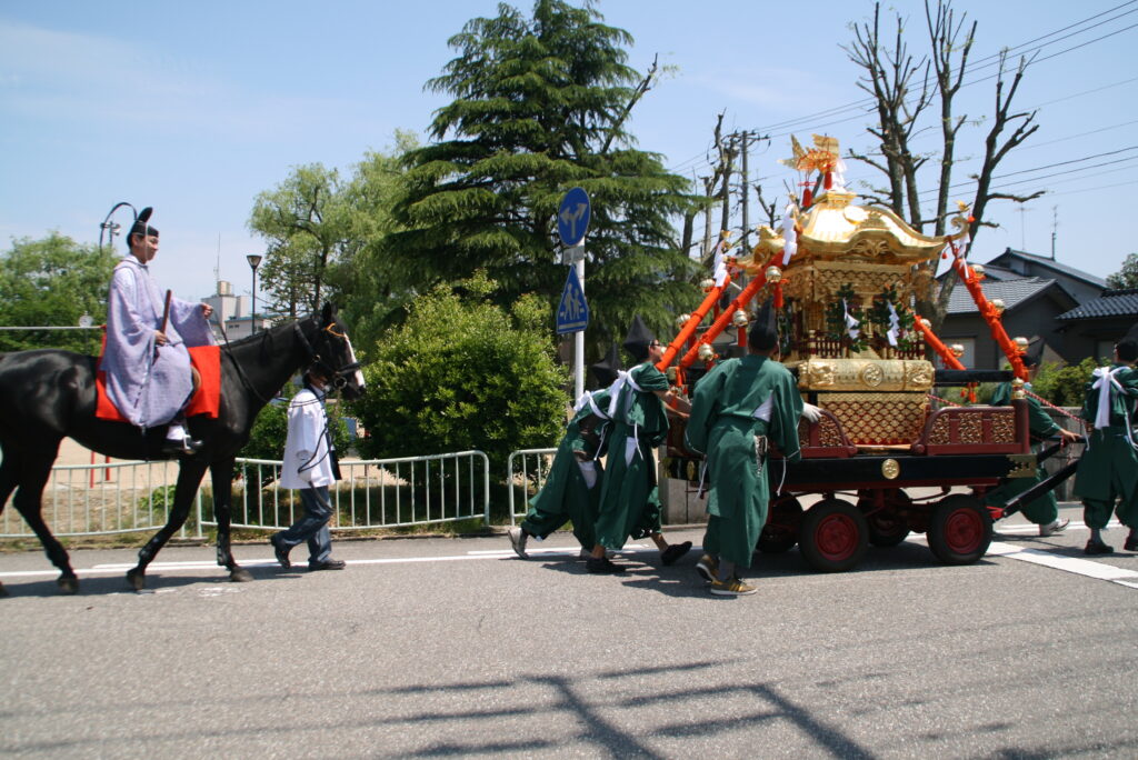魚津神社祭礼（神明さんの祭り）