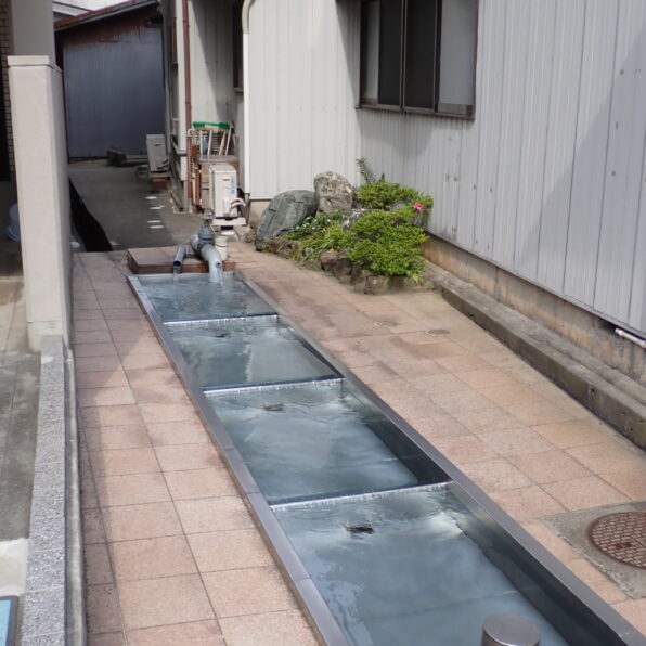 扇状地のダイナミックな水循環（黒部川が運んだ、氷河の一滴を味わう。）